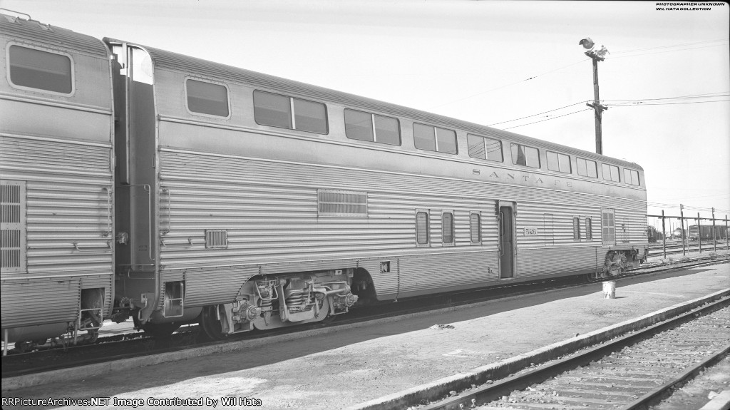Santa Fe Hi-Level Coach 526